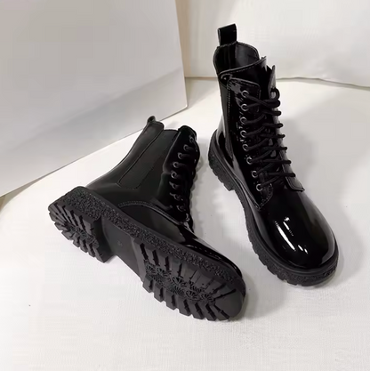 Damenstiefel aus Leder mit Absätzen