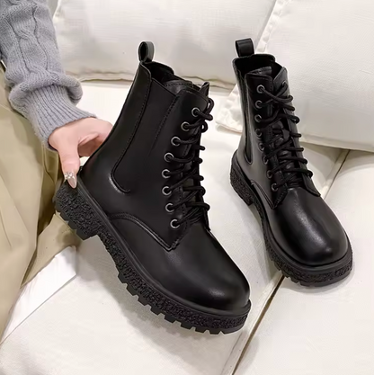 Damenstiefel aus Leder mit Absätzen
